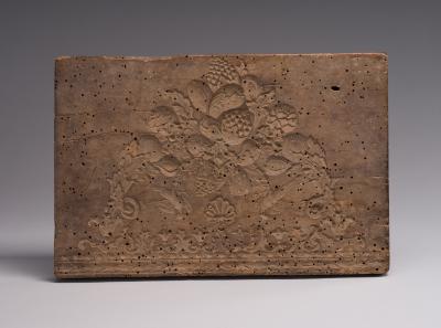 Фрагмент матриці з азбукою, цифрами та орнаментом (1748 р.) 2
