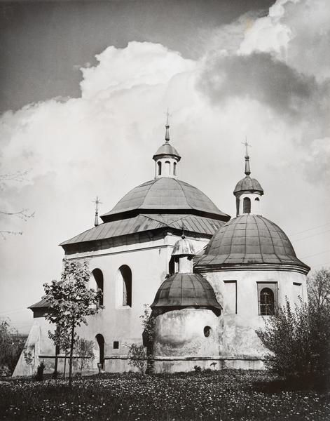 Миколаївська оборонна церква XVI ст.