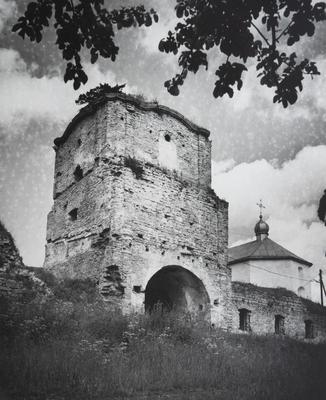 Bell Tower with Cells of the Trinity Monastery of the 16th–18th c. — Volodymyr Olkhomiak