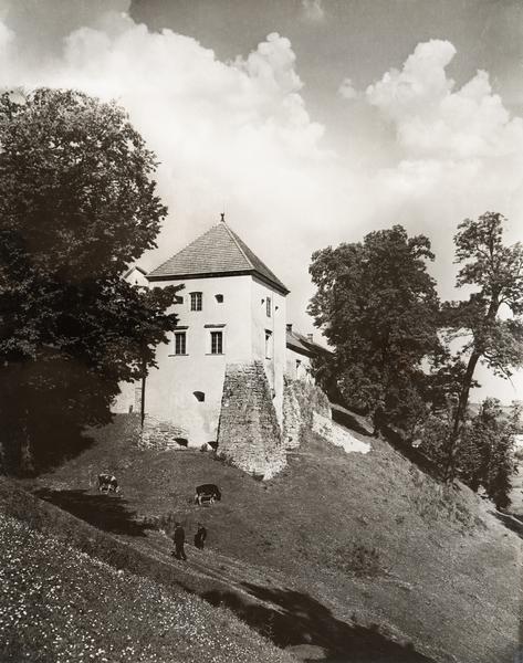 Castle Tower (1484)