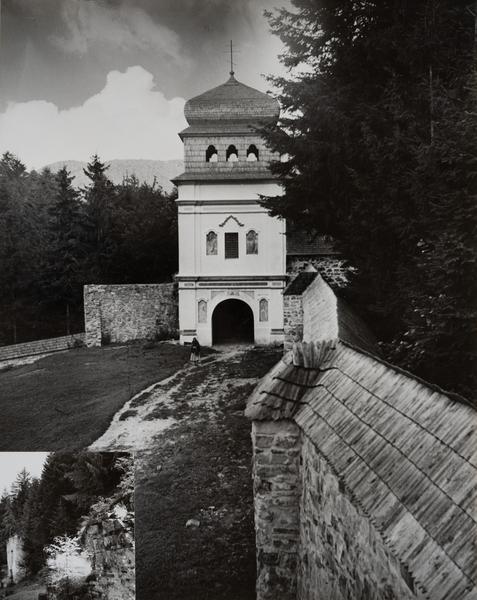 Maniava Skete