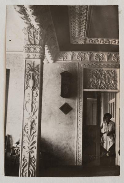 A. Ivanova, M. Lezviiev. Stucco Decoration of the Hotel Interior