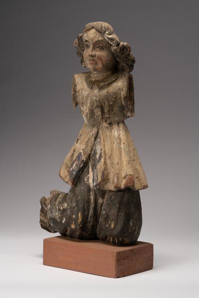 Angel Kneeling I 4