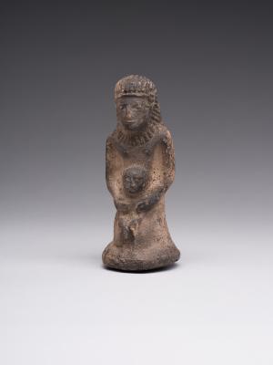 Sculptural Representation of Senenmut and Neferure 9