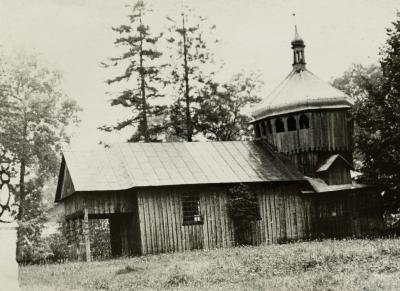 Дерев’яна церква — невідомий