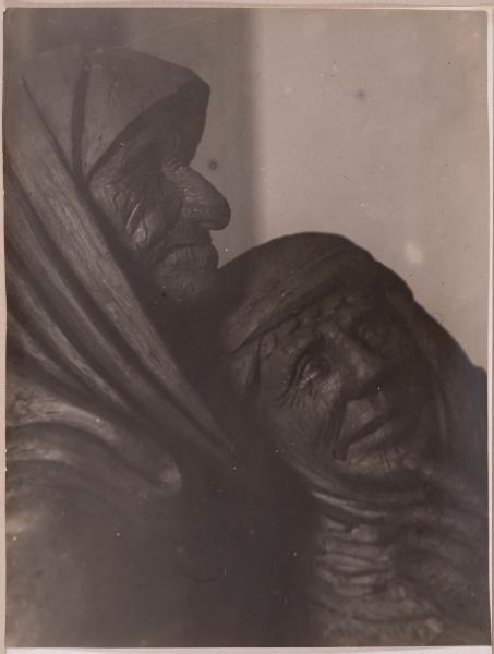 Mykhailo Lezviiev. Collective Farmers. Fragment of a Sculptural Group