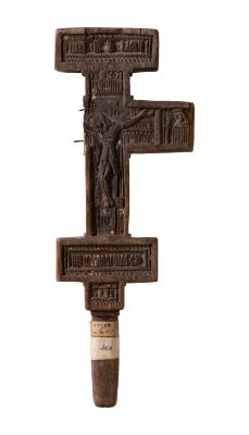 Hand Cross 2